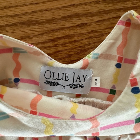 Ollie Jay One-Piece - Picture 2 of 2